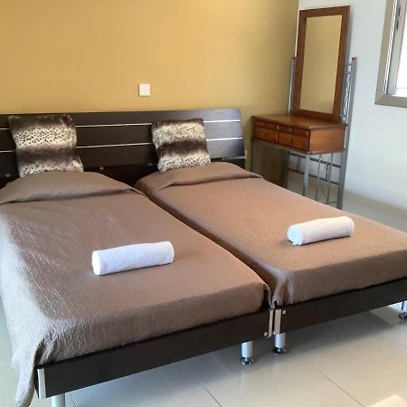 Andris apartment Paralimni Buitenkant foto