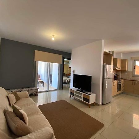 Andris apartment Paralimni Buitenkant foto