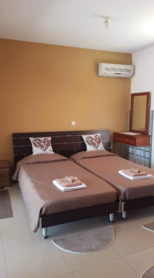 Andris apartment Paralimni Buitenkant foto