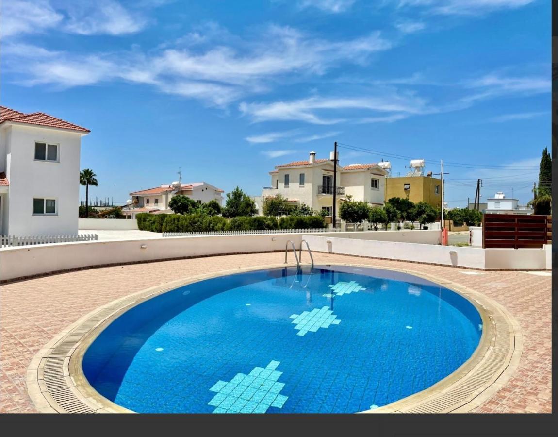 Andris apartment Paralimni Buitenkant foto